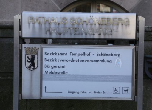 Rathaus Schöneberg Haupteingang