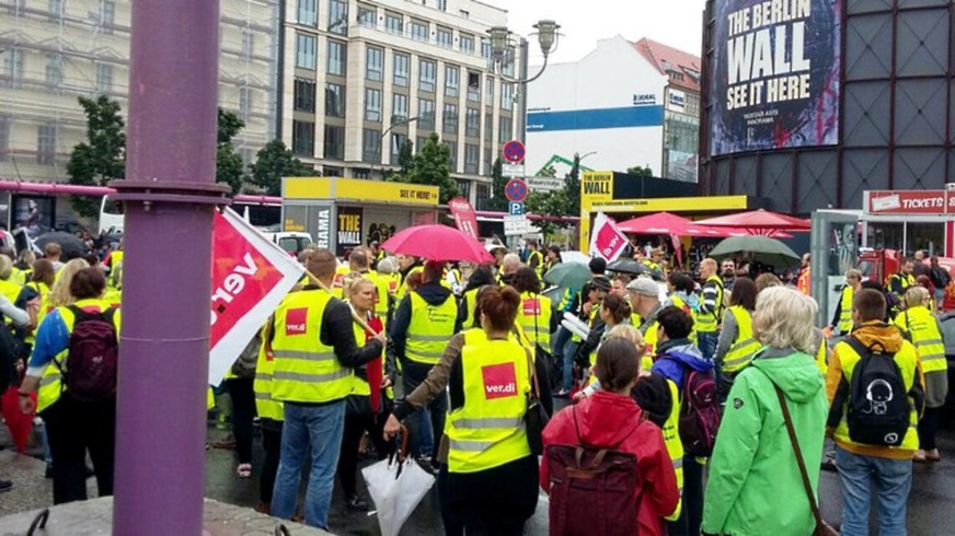 Warnstreik ver.di in der Friedrichstraße