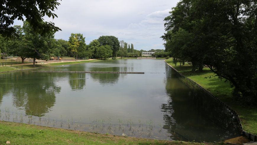 Volkspark Mariendorf: neu sanierter Blümelteich - Foto: tsz