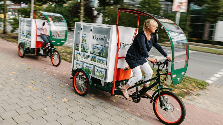 Brillux liefert per E-Lastenfahrrad