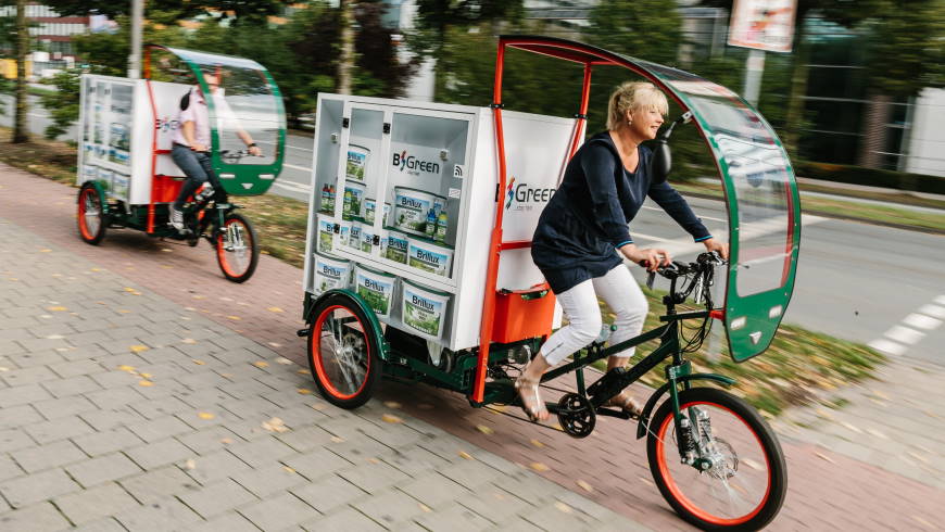 Brillux liefert per E-Lastenfahrrad