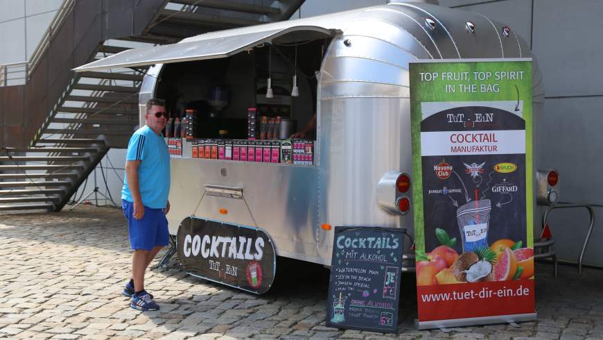 Cocktails in Tüten: alkoholfrei, vegan und alkoholisch in großer Geschmacksvielfalt von der Cocktailmaniúfaktur aus Rudolstadt / Thüringen - Foto: tsz