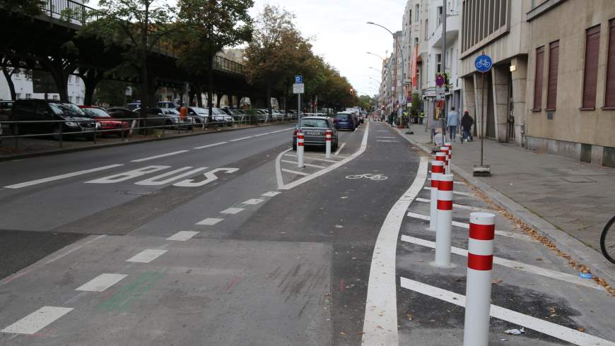 Radstreifen Bülowstraße zwischen Potsdamer Straße und Frobenstraße - Foto: © Michael Springer