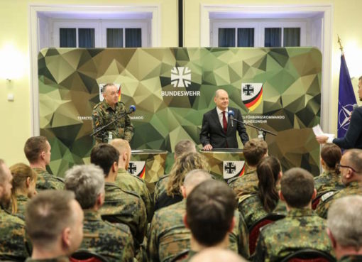 Bundeskanzler Olaf Scholz beim Territorialen Führungskommando