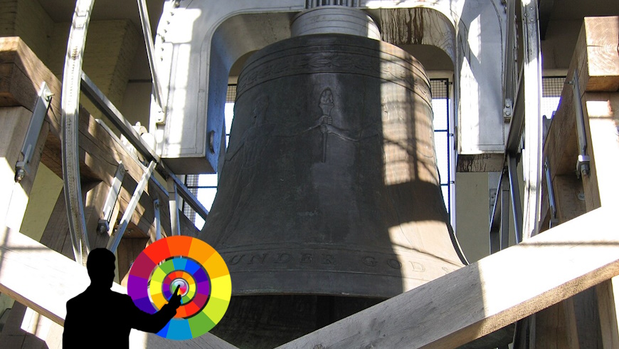 Berliner Freiheitsglocke im Rathaus Schöneberg