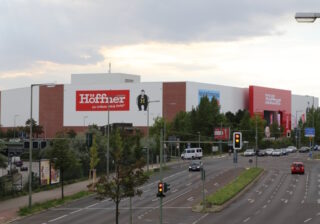 Möbel Höffner am Sachsemdamm