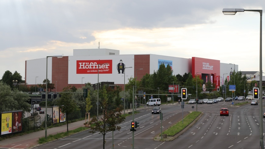 Möbel Höffner am Sachsemdamm