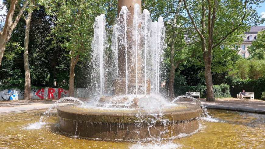Hirschbrunnen im Rudolf-Wilde-Park